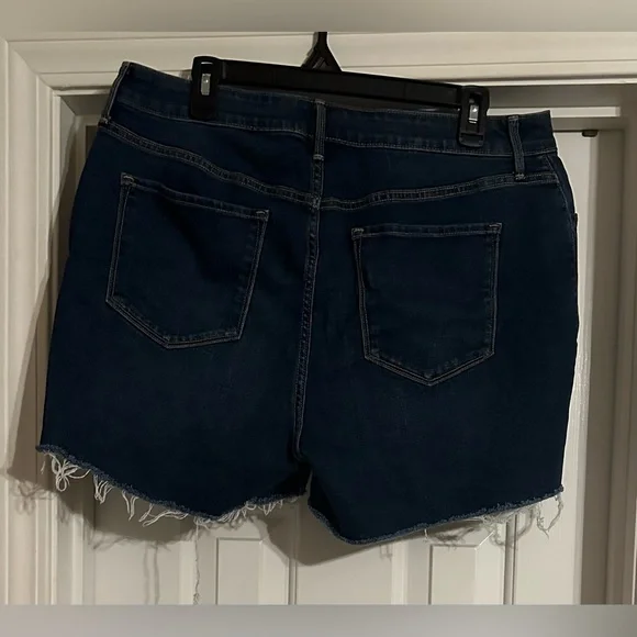 Old Navy Distressed Cut-off High-Rise Blue Jean Shorts with Secret-Slim Pockets - Picture 2 of 3
